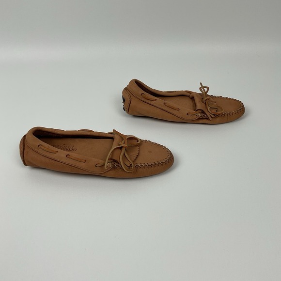 Minnetonka Driving Moccasins Womens Size 6 Brown Leather Loafers Slip On‎ - Picture 4 of 8